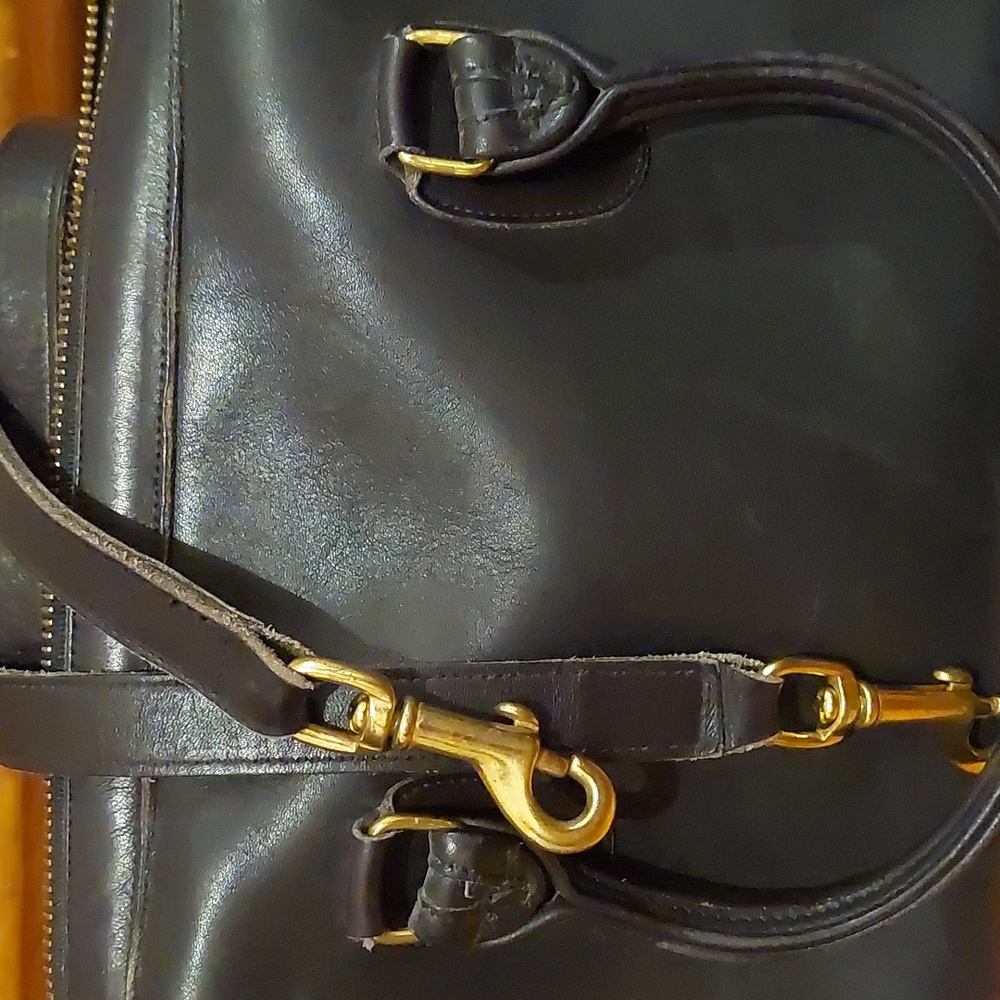 Vintage Coach Bag with brass feet - Picture 6 of 7